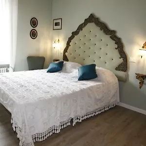 Juliet's Nest In Pensjonat Werona